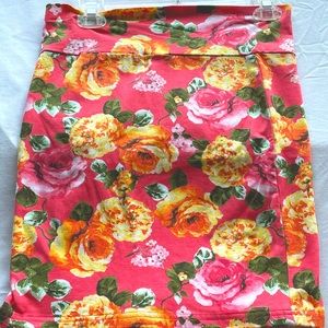 Floral mini skirt